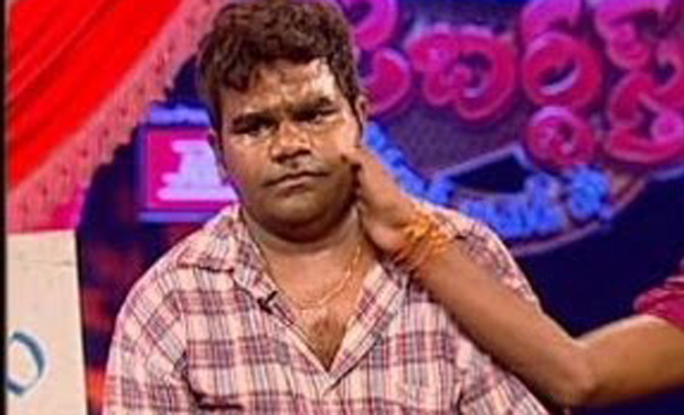 Actor Venu who was attacked by members of the Goud community at Film Nagar area in Hyderabad (Photo: Video grab) Actor Venu who was attacked by members of the Goud community at Film Nagar area in Hyderabad (Photo: Video grab)
